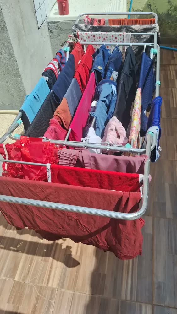 foto de Varal De Chão Dobrável Mor Em Alumínio Com Abas 6032 Cor Cinza