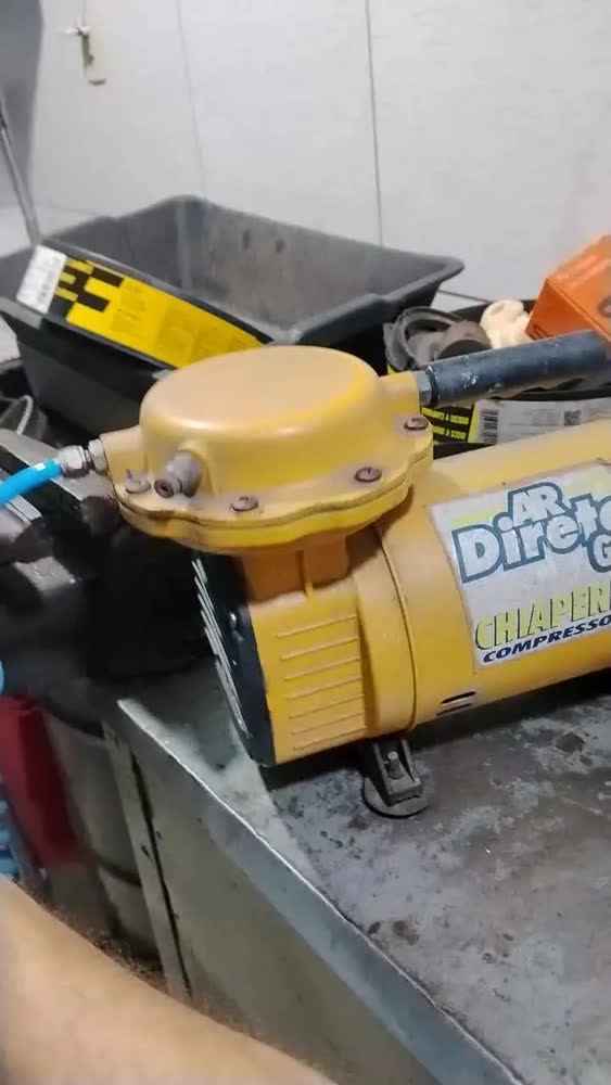 foto de Pistola De Pintura Ar Direto Pro-516 Pdr Bico 1,2mm 1litro Cor Azul
