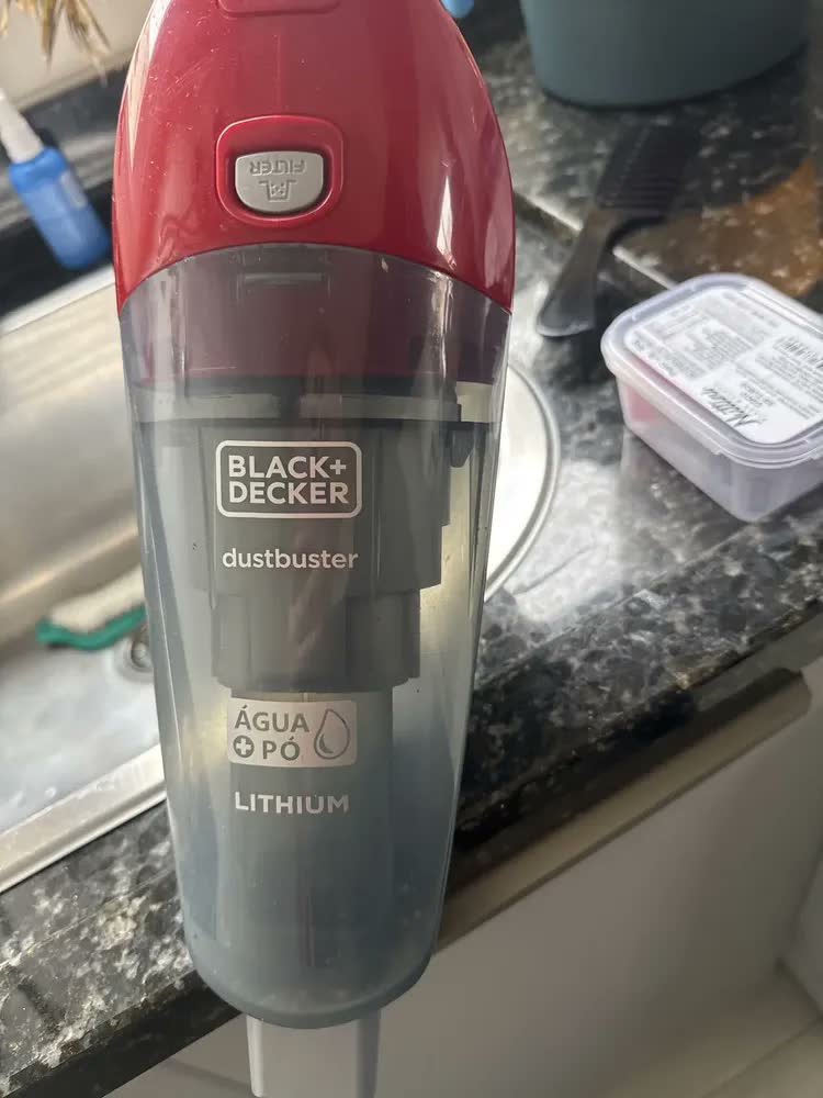 foto de Aspirador De Pó E Água Portátil Apb3600 Sem Fio Black Decker Cor Vermelho