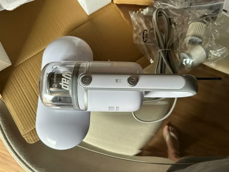 foto de Aspirador de Pó Antiácaro WAP MITE CLEANER UV Lâmpada com Tecnologia UV-C