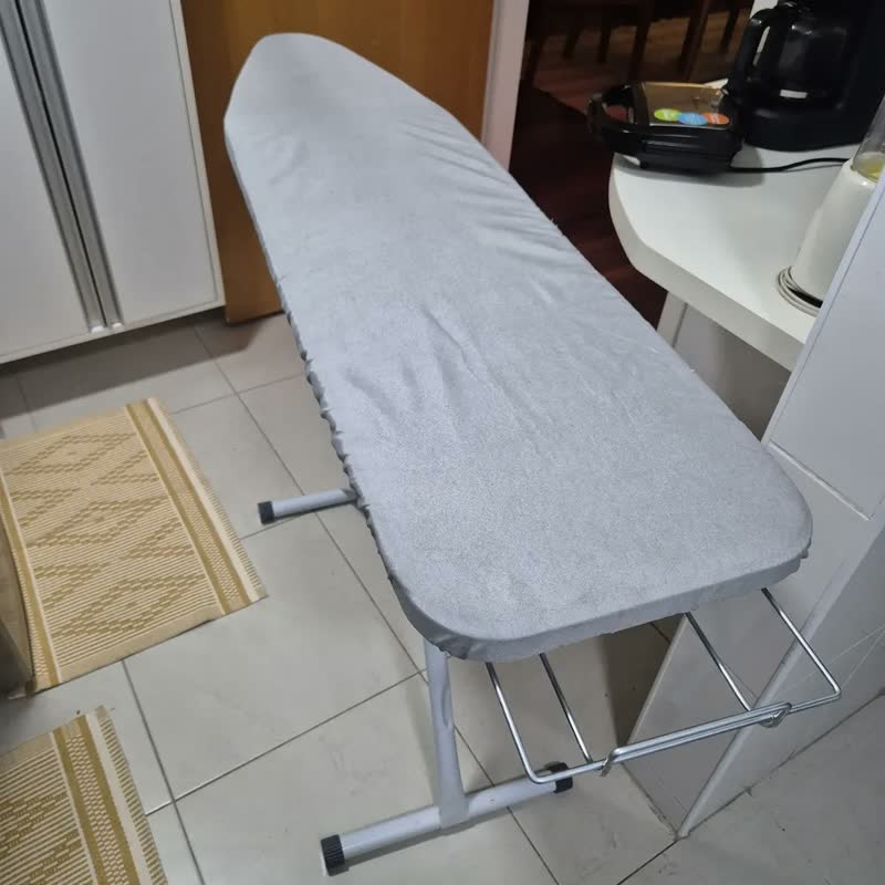 foto de Tábua De Passar Mesa Aço 13 Regulagens Dobrável Com Porta-Ferro Lenox