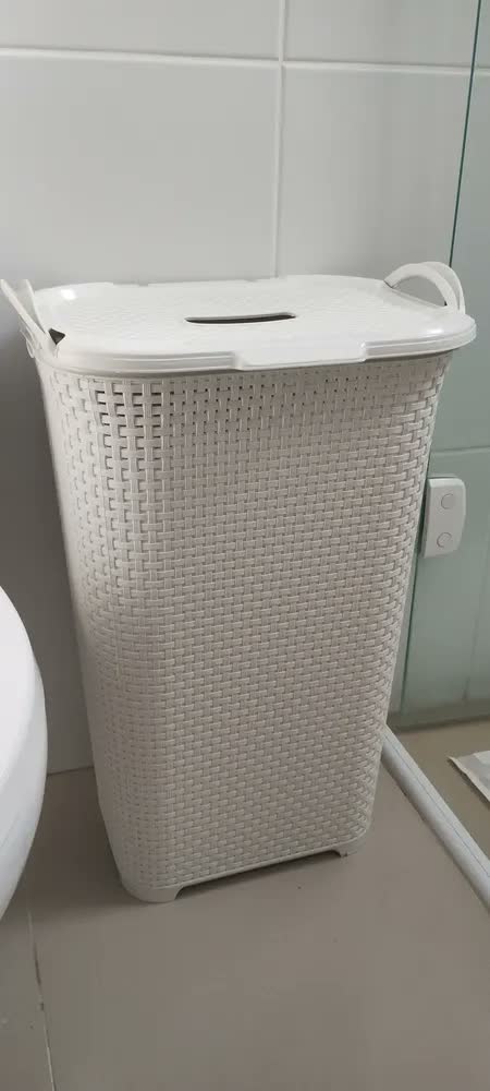 foto de Cesto Para Roupas Roupeiro Organizador Rattan Vime 50 Litros Cor Branco