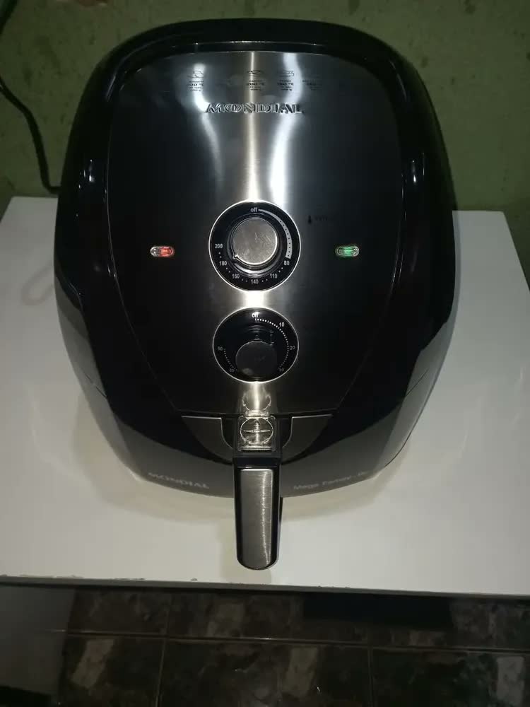 foto de Fritadeira Sem Óleo Air Fryer 8L, Mondial, 1900W - AFN-80-FB