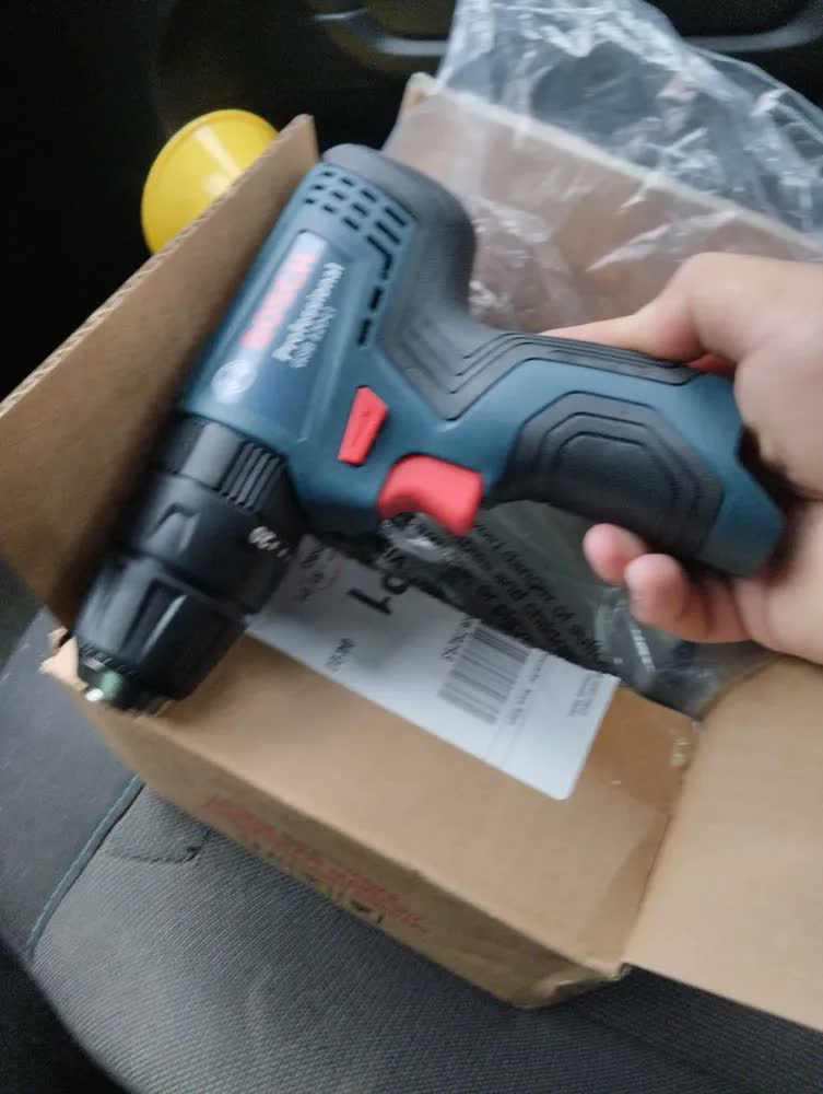 foto de Parafusadeira Furadeira De Impacto 12v Gsb 120-li Bosch Cor Azul S/ bateria e S/ carregador