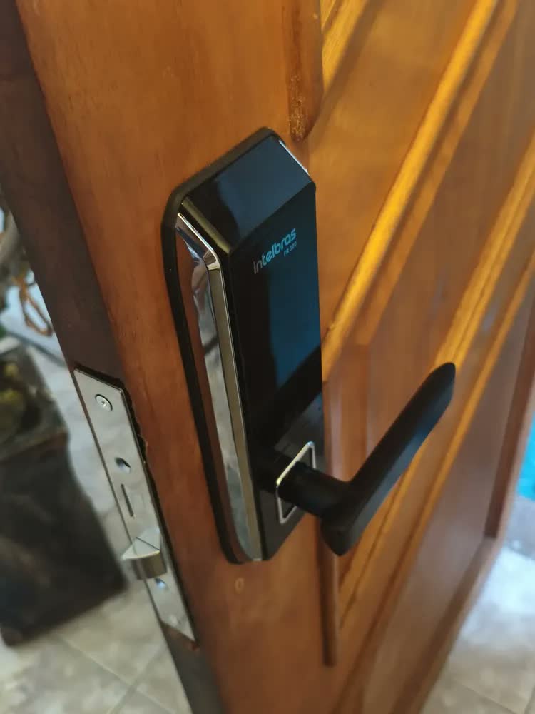 foto de Fechadura Digital Embutir Cartão Senha Fr 320 Intelbras