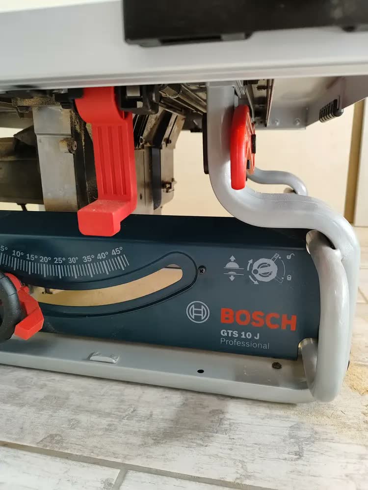 foto de Serra circular de mesa Bosch Gts 10J 1800W
