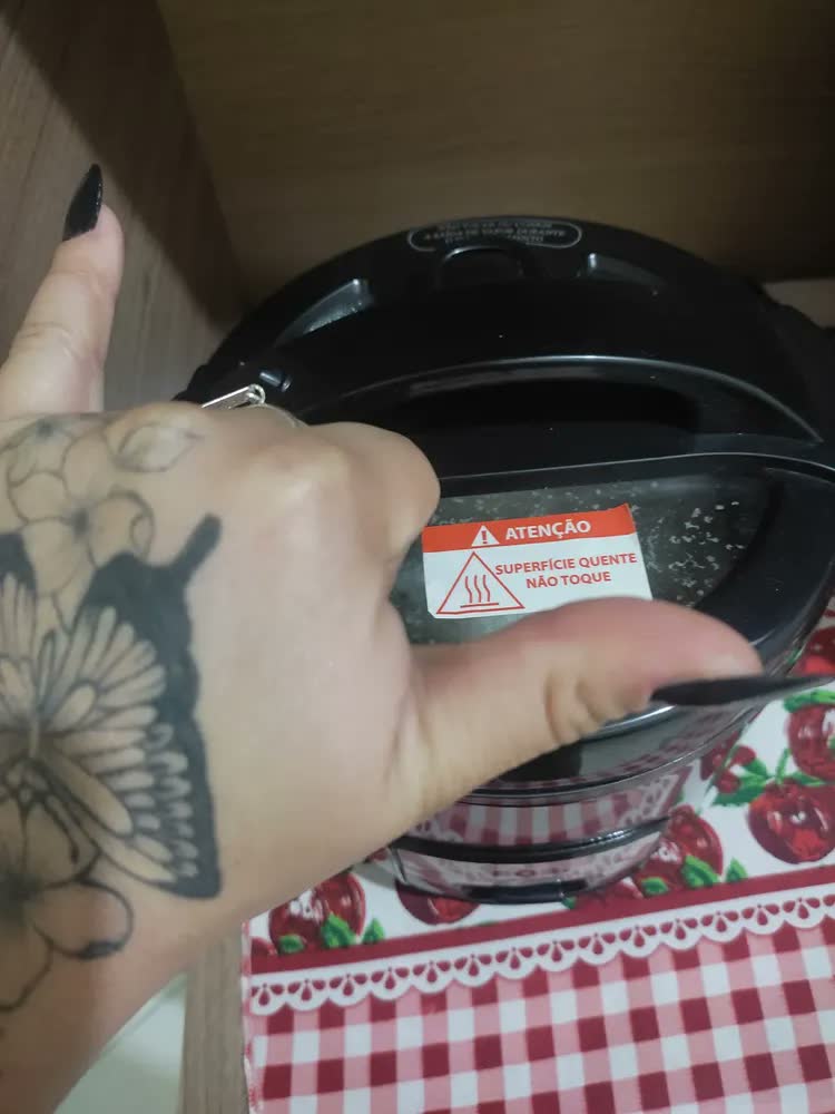 foto de Panela Elétrica De Arroz Eos 5 Xícaras Branca Cor Branco Frequência 60hz