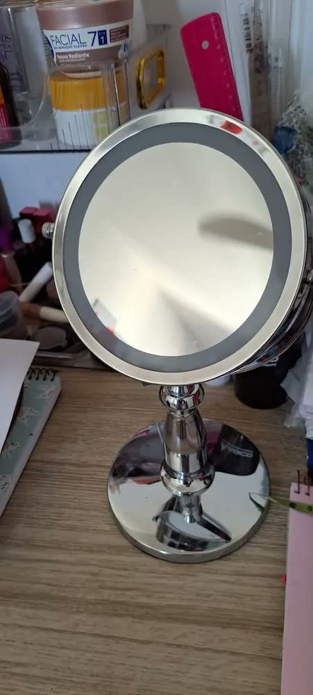 foto de Espelho Iluminado 5x Bancada Maquiagem Closed Unyhome