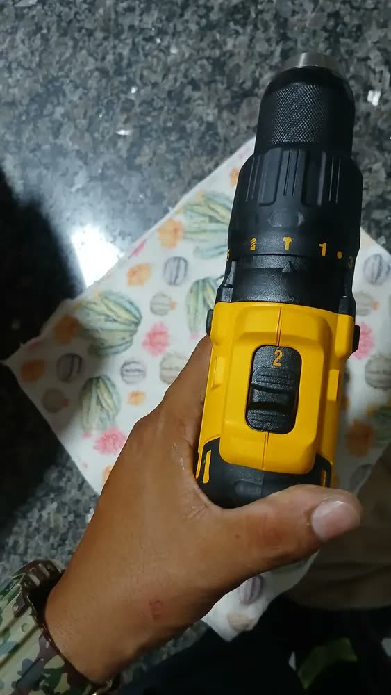 foto de DeWalt DCD7781D2 – Furadeira / Parafusadeira 20 V Bivolt, 13 mm (½