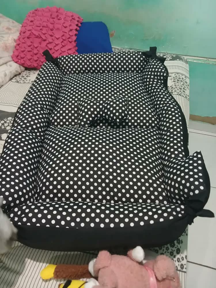 foto de Cama Grande Para Pets Vest Pet Caminha de Cachorro Preto/Branco