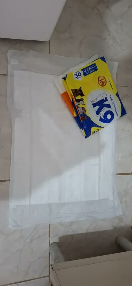 foto de Tapete Higiênico K9 80x60cm Cães Gatos Absorvente 30 Unidades