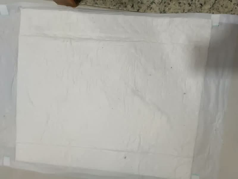 foto de Tapete Higiênico K9 80x60cm Cães Gatos Absorvente 30 Unidades