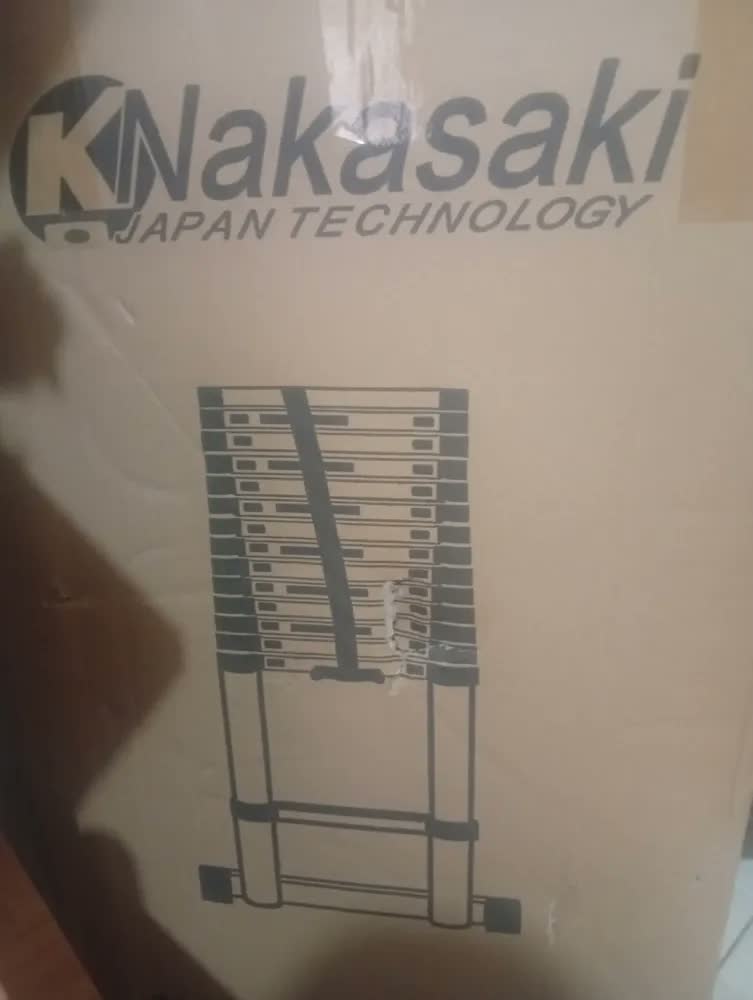 foto de Escada Telescópica Alumínio 5m Nakasaki 13 Degraus Multifuncional