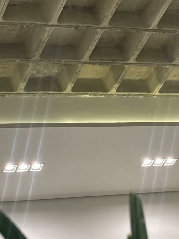 foto de Spot Picco 7W 34° 2700K Branco Interlight 4992-AB-S-BM/RB