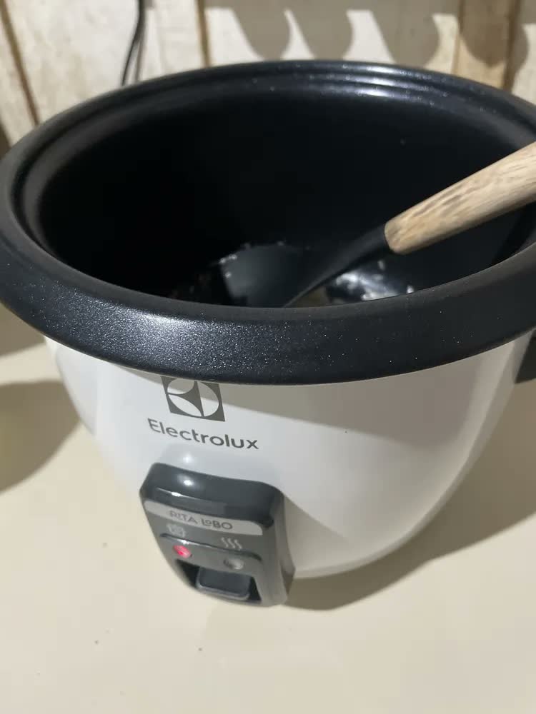 foto de Panela de arroz Electrolux Efficient Rcb50 Premium, cor branca
