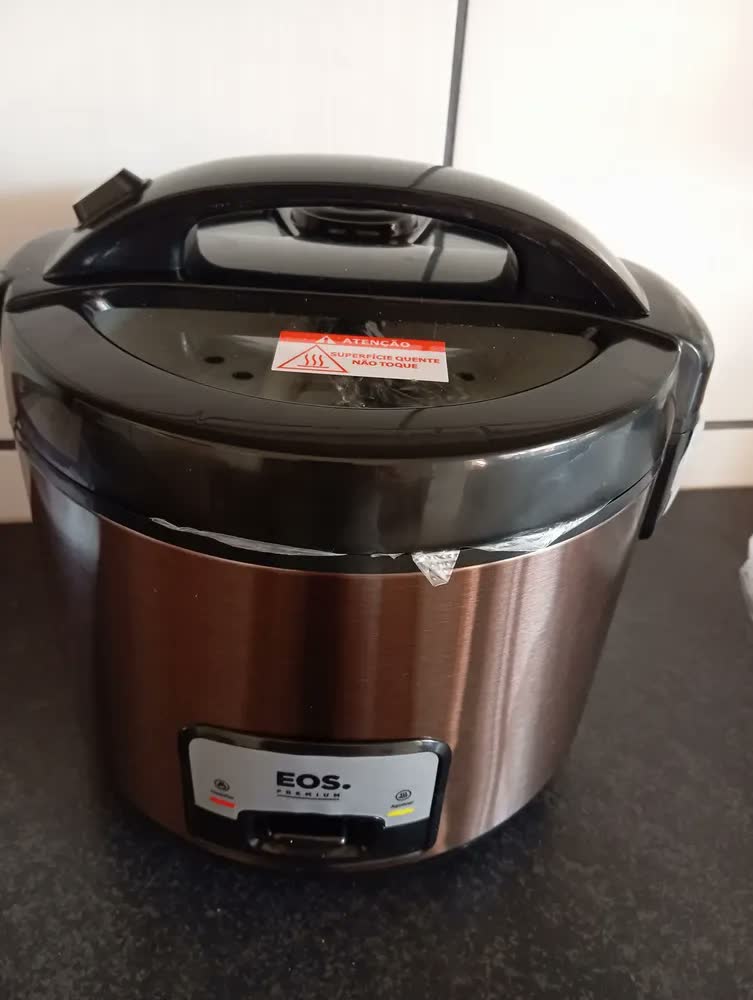 foto de Panela Elétrica De Arroz Eos EPA10PI 10 Xicaras Inox Preta Preto Frequência 60Hz