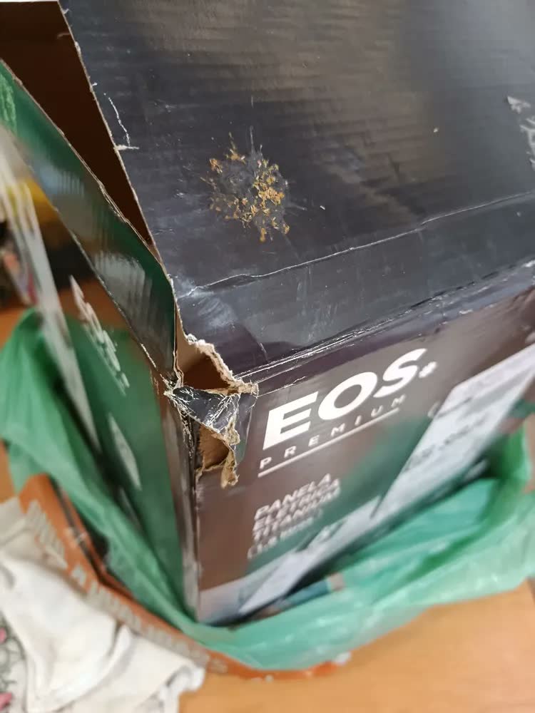 foto de Panela Elétrica De Arroz Eos EPA10PI 10 Xicaras Inox Preta Preto Frequência 60Hz
