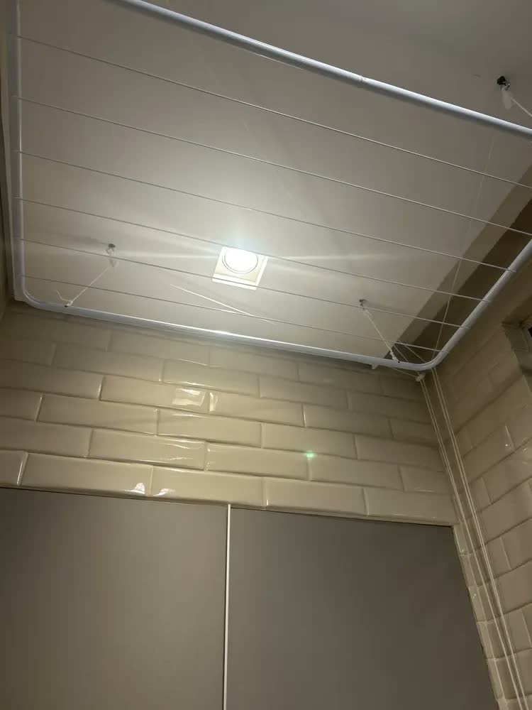 foto de Varal De Teto Branco Lavanderia Reforçado 56cm X 90cm Mor