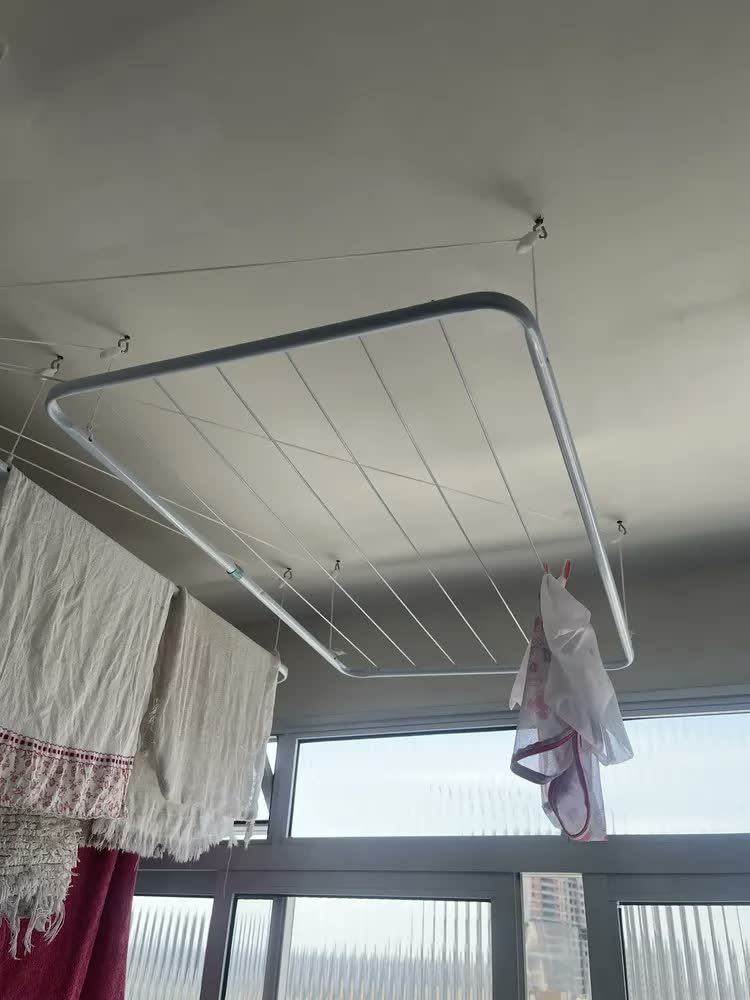 foto de Varal De Teto Branco Lavanderia Reforçado 56cm X 90cm Mor