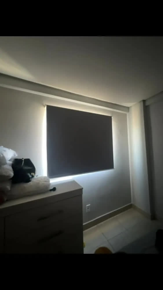 foto de Cortina Rolo Blackout De Medida 1,40x1,40 Blecaute 0% Luz