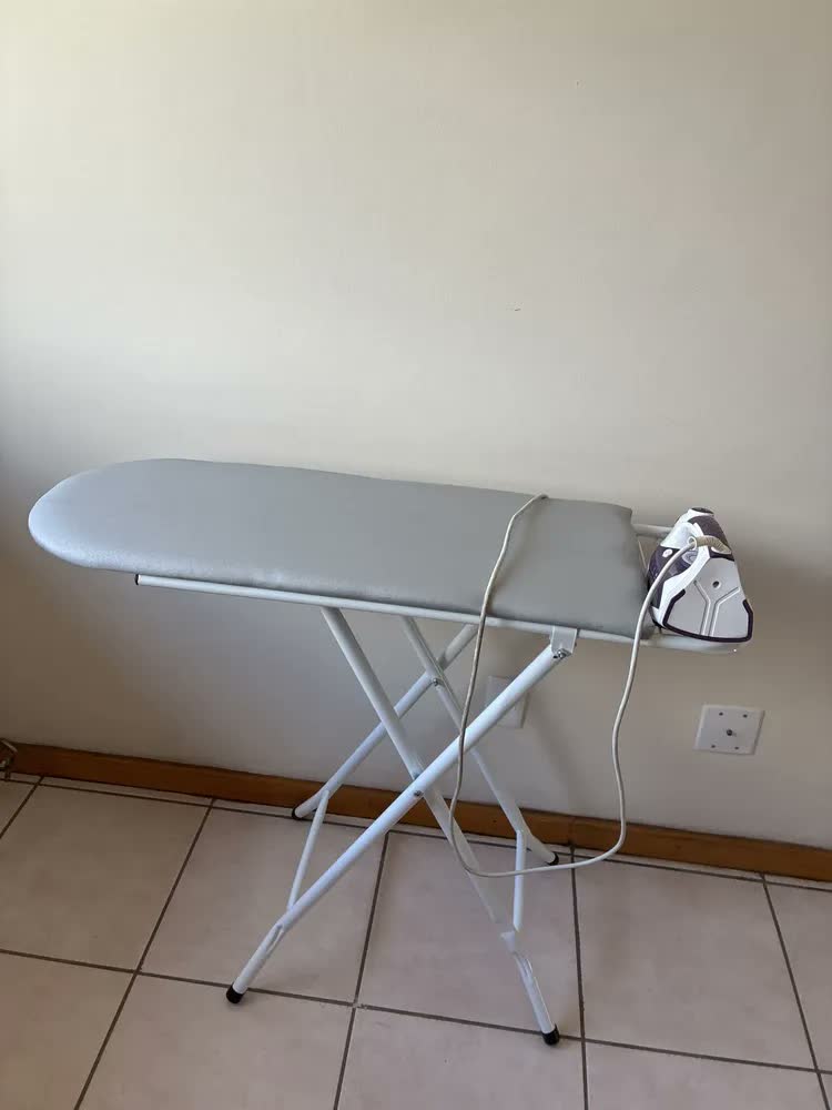 foto de Tábua De Passar Roupa De Mesa Portátil Reforçada CPS 3 Alturas