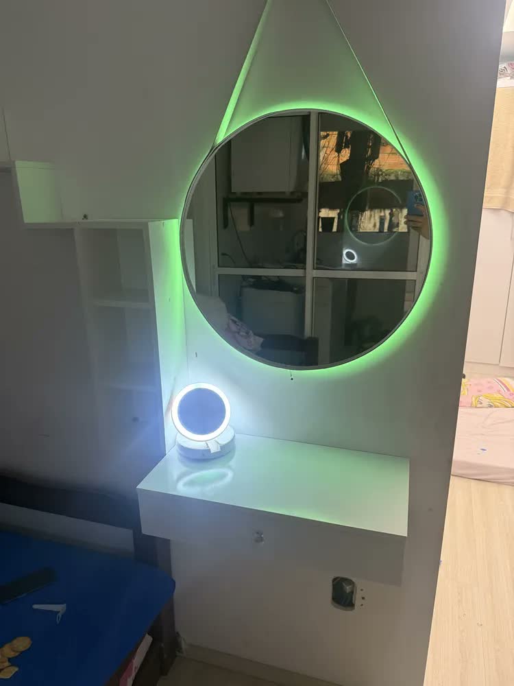 foto de Espelho Dobrável Maquiagem Dupla Face Aumento 10x Led E Organizador Linha House Branco
