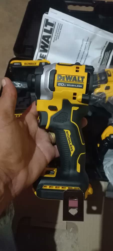 foto de Parafusadeira de Impacto Sem Fio 1/4