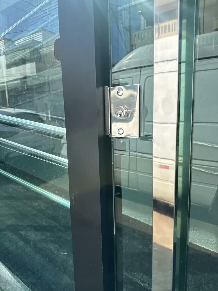 foto de Fechadura Elétrica Porta Vidro / parede com Furo Abertura Interna 12v Agl Pv200f1i