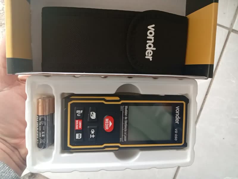 foto de Medidor Laser 50m Com Memória Área Volume Vonder VD050