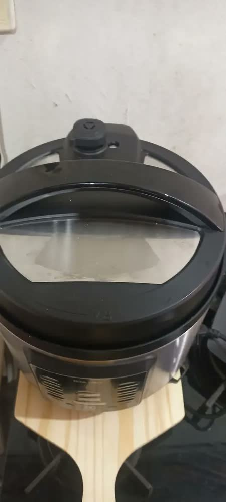 foto de Panela de Pressão Elétrica Electrolux 5L Experience por Rita Lobo PCC15