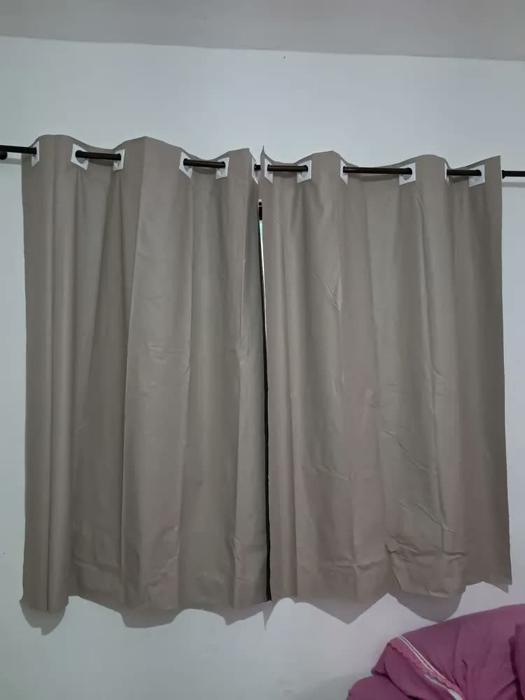 foto de Cortina Curta De Pvc Blackout 2,00 De Largura X 1,40 Altura