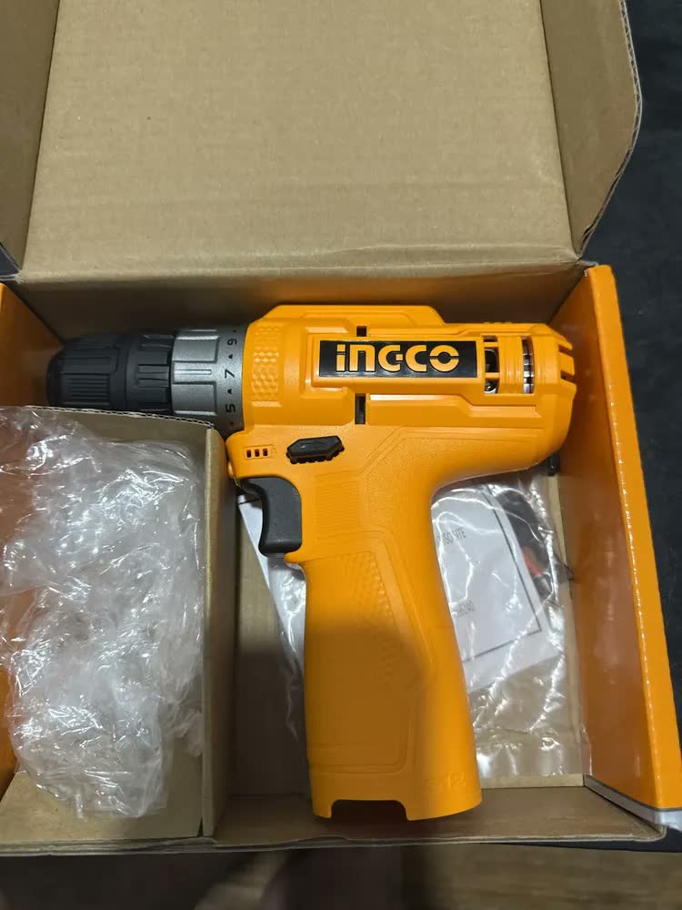 foto de Furadeira sem fio 1 bateria Tipo C Cor amarela