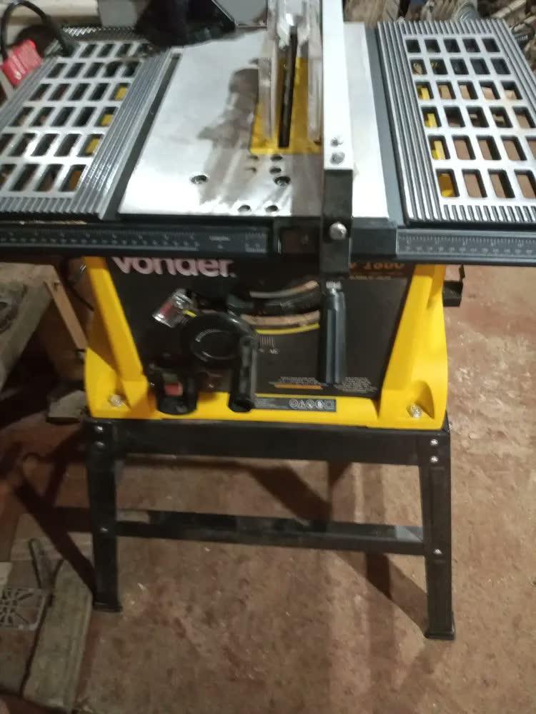 foto de Serra Circular De Bancada 10 Pol 1800w Scv 1800 Vonder