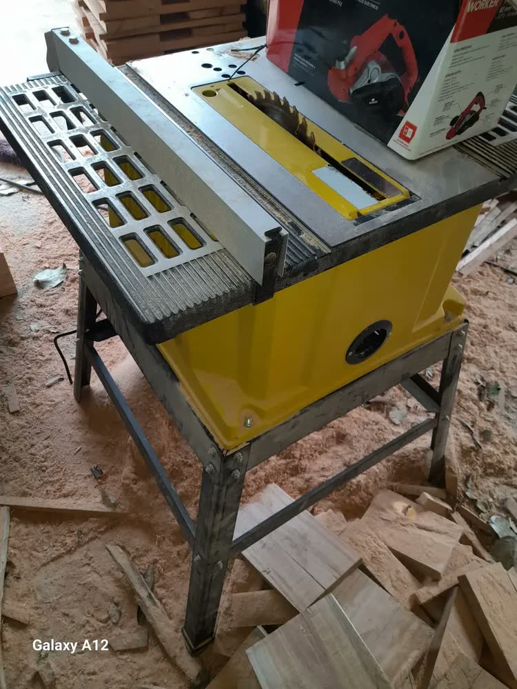 foto de Serra Circular De Bancada 10 Pol 1800w Scv 1800 Vonder