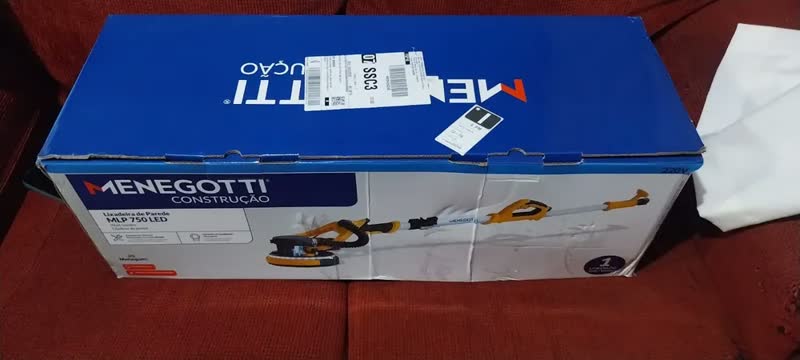 foto de Lixadeira De Parede Mlp 750 Led Menegotti