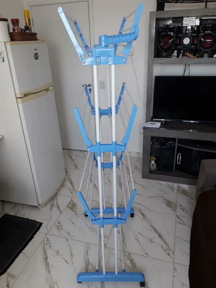 foto de Varal De Chão Grande De Roupas 3 Andares Dobrável Cor Azul Kontuz 170 cm