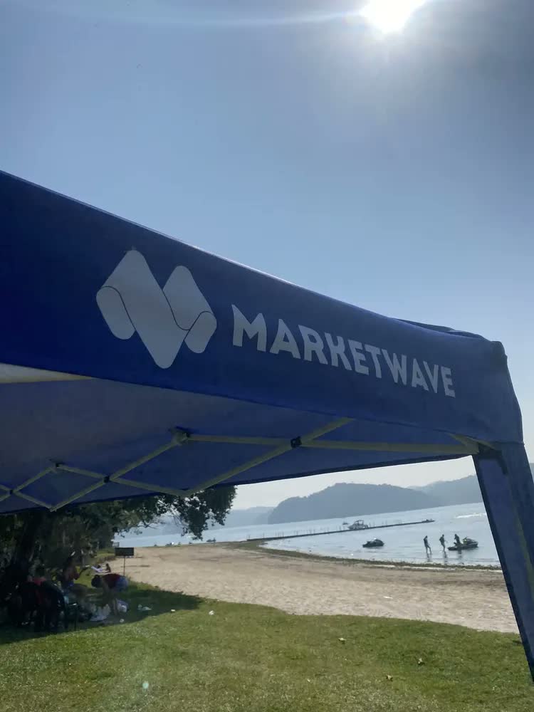 foto de Tenda Gazebo Mor Desmontável gazebo 3x3 toldo barraca camping e eventos cor azul