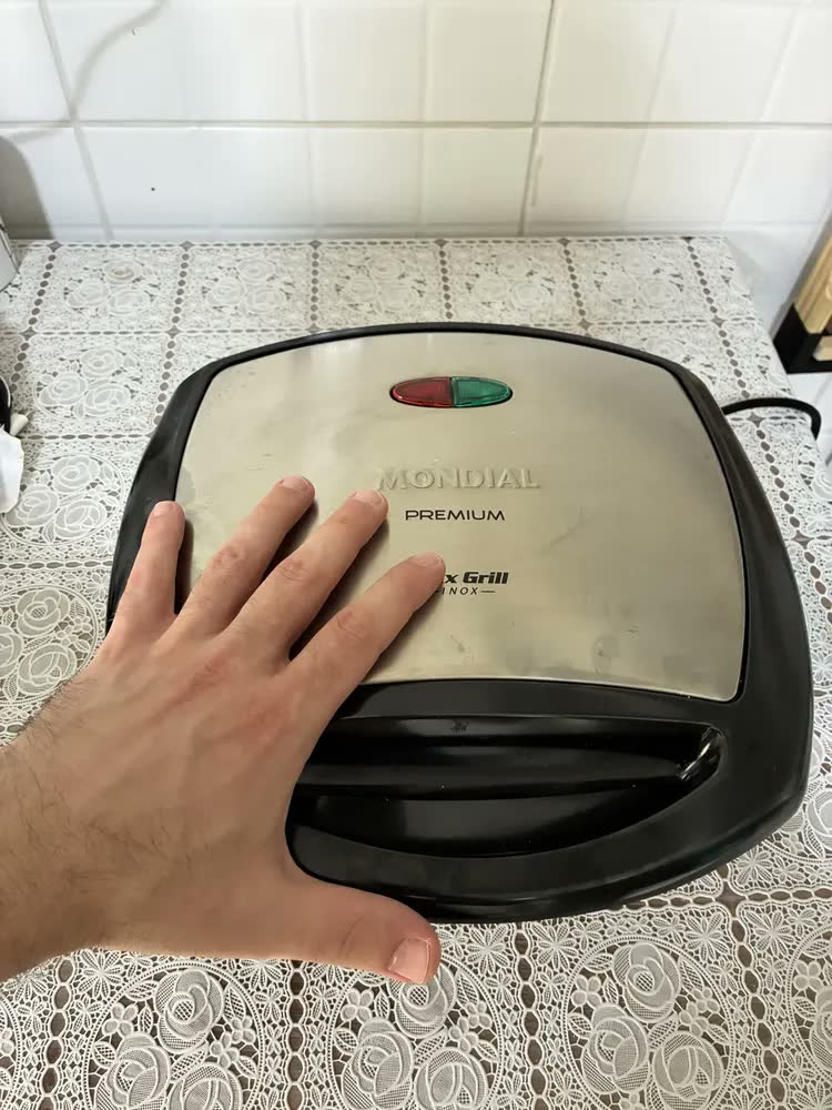 foto de Max Grill Mondial 1200W - G-07