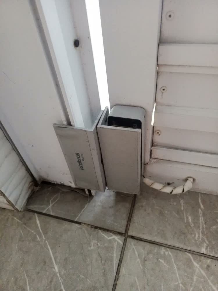 foto de Fechadura Eletroímã Magnética Intelbras Fe 20150