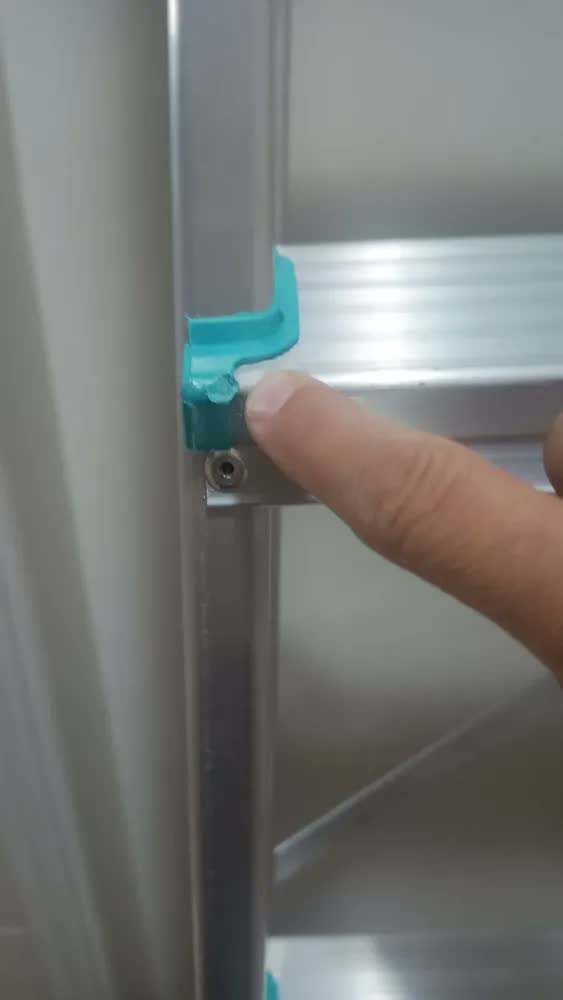 foto de Escada Alumínio 7 Degraus Gibafer Cor Cinza 120kg