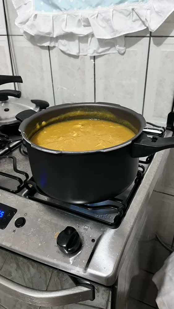 foto de Tramontina 6,0l Vancouver 24 Cm Grande Panela De Pressão