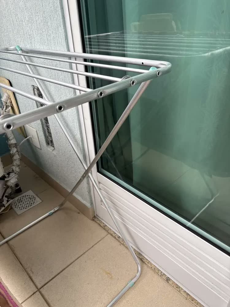 foto de Mor Varal De Chão De Alumínio
