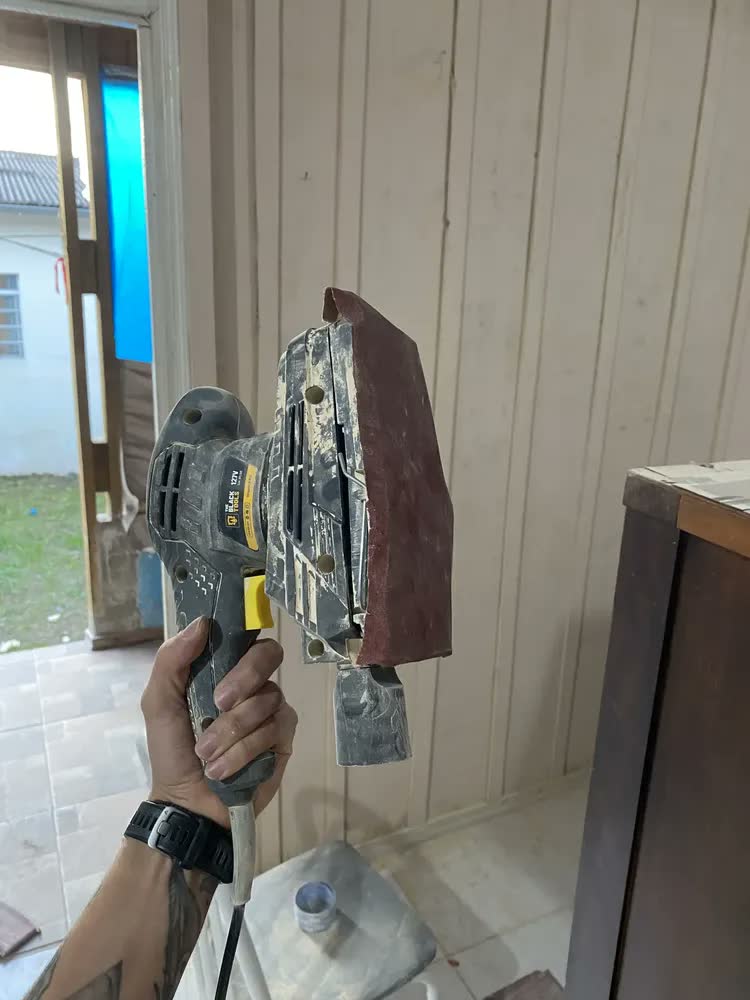 foto de Lixadeira Orbital De Lixa Btl150 10000 Rpm 150w Preta Cor Preto Frequência 60hz 220v The Black Tools