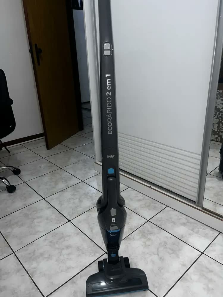 foto de Wap Eco Rápido Aspirador De Pó Vertical 700ml Bivolt