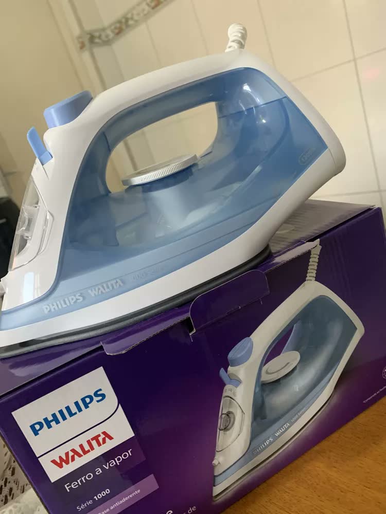 foto de Ferro de Passar A Vapor Philips Walita Dst1050 Série 1000 1200w Branco e Azul
