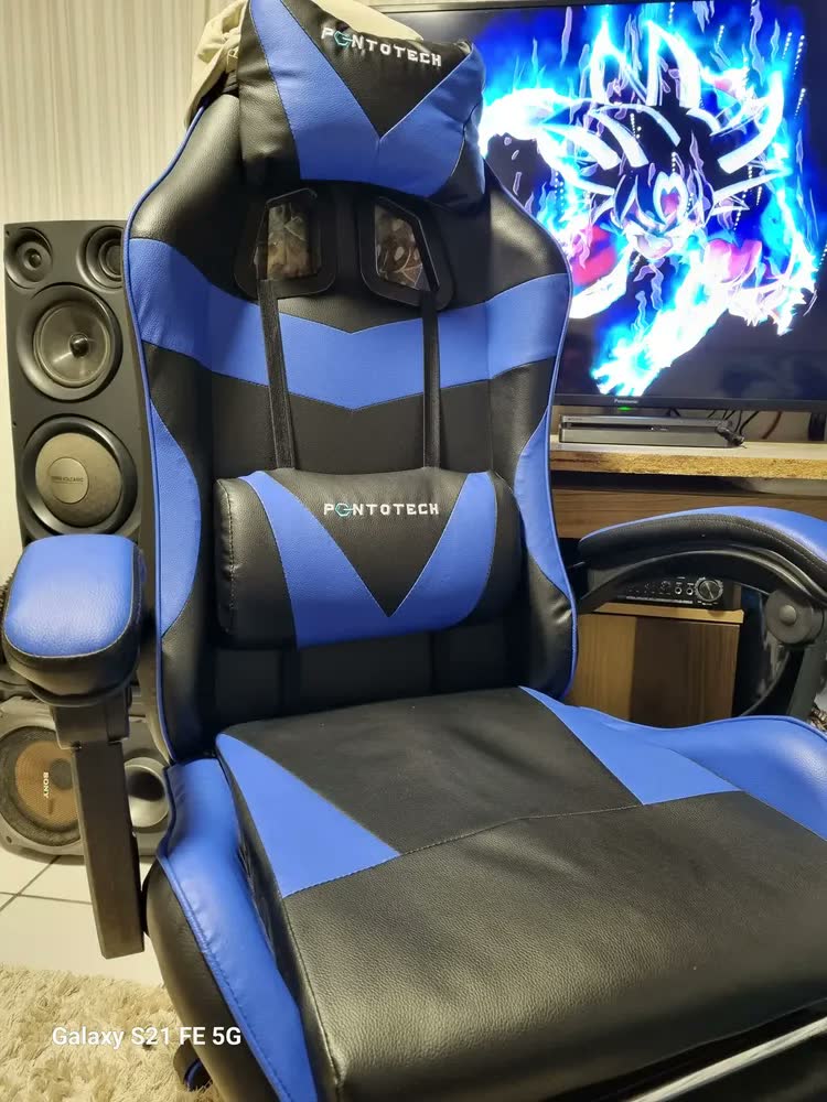 foto de Cadeira Gamer Ergonômica Preta Reclinável Com Apoio dos Pés Led Tools Couro Sintético