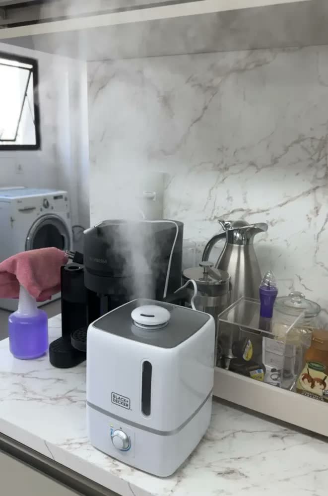 foto de Umidificador de Ar Black+Decker AIR1000 2,5L Bivolt Ultrassônico
