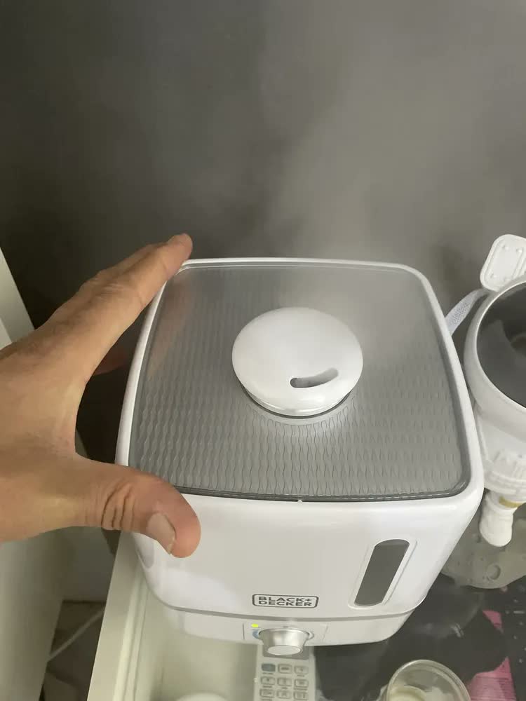 foto de Umidificador de Ar Black+Decker AIR1000 2,5L Bivolt Ultrassônico