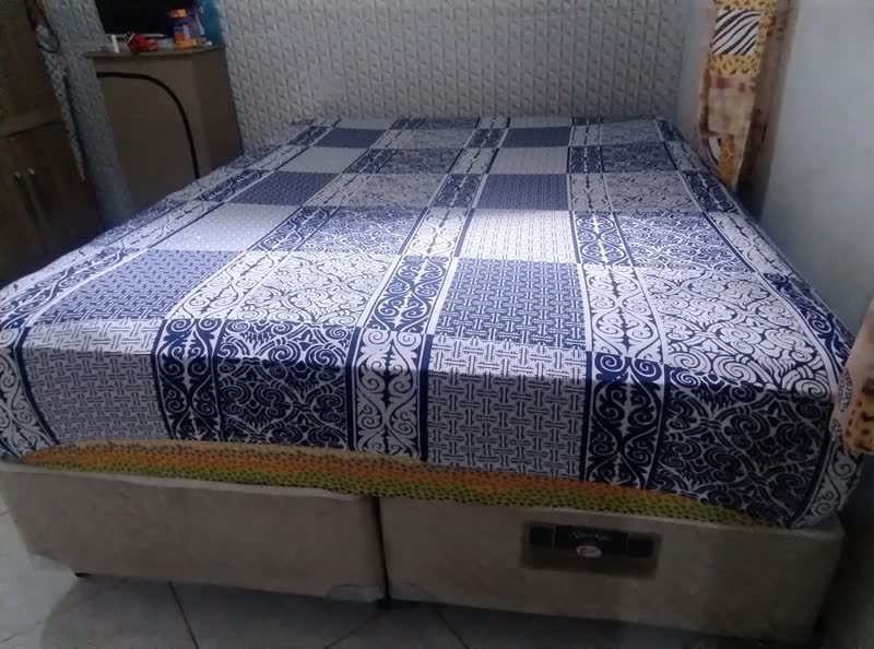 foto de Jogo De Lençol Cama Queen Estampado Size 3 Peças Box Estampado com Elástico Malha 100% Algodão Cozzilar Toque Macio Hotel Pousada Modelo 15