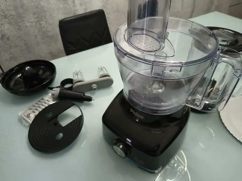 foto de Multiprocessador Philco Pmp1600p Copo De Vidro 1700w 127v Cor Preto